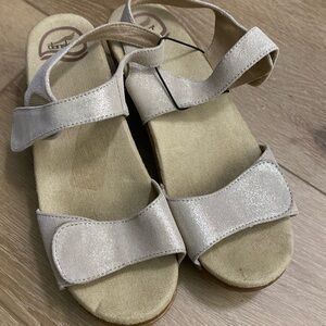 DANSKO Sonnet Shimmer strap sandals size 40